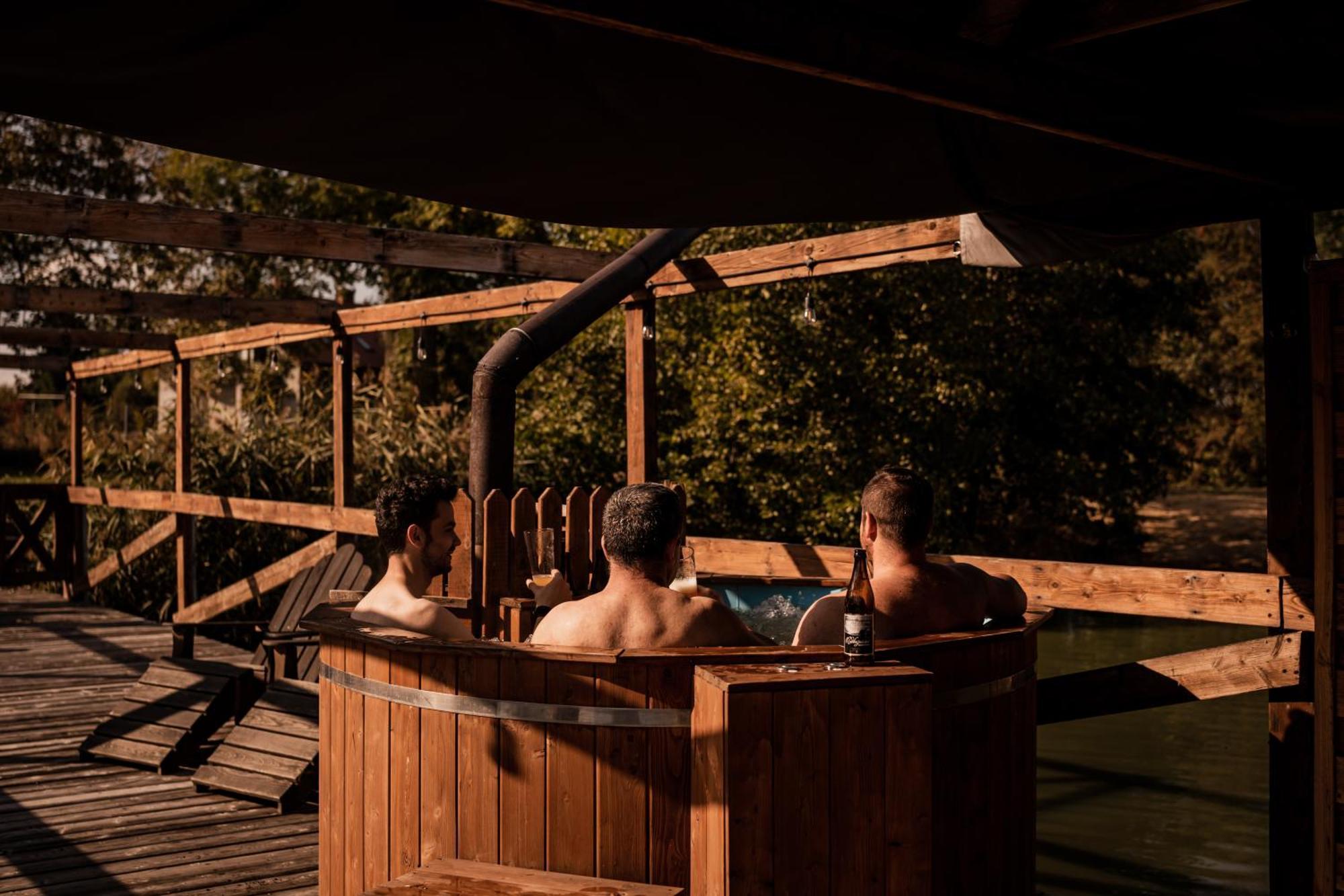 Hotel Przy Dworze Lesna Podlaska ภายนอก รูปภาพ
