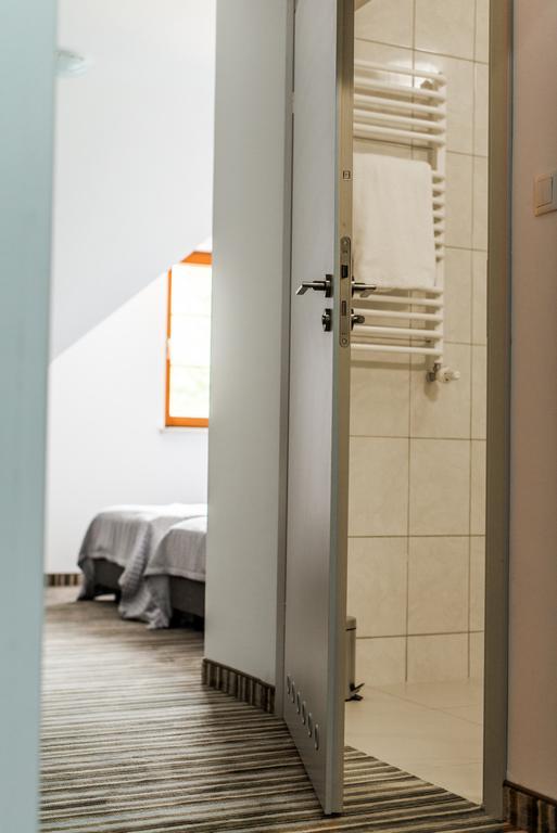Hotel Przy Dworze Lesna Podlaska ภายนอก รูปภาพ